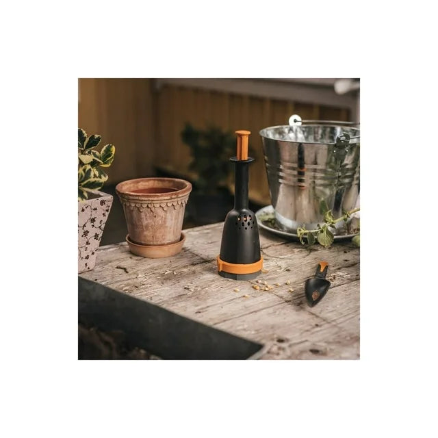 Fiskars Seed Starting Soil Block Maker Garden Tool, Encourages Strong Roots