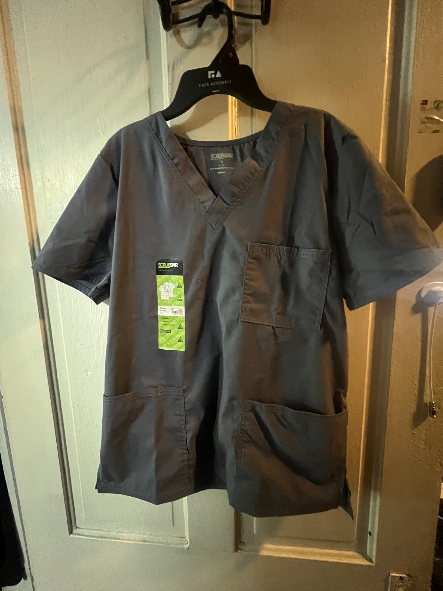 Scrubstar Unisex Solid V-Neck Scrub Top WM01T895