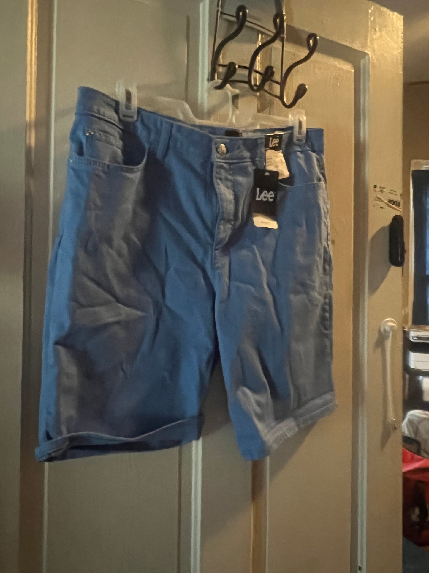 Lee Women's Mid Rise Cuffed Bermuda Shorts