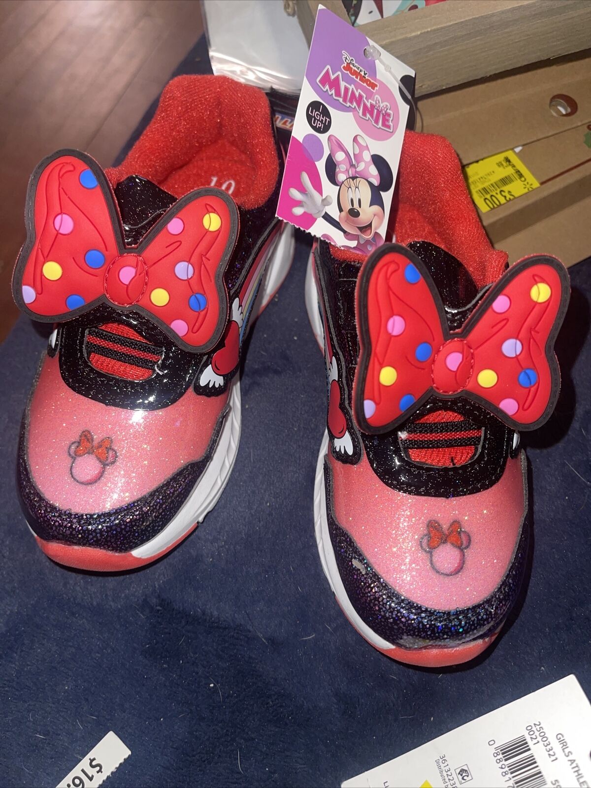 MINNIE MOUSE DISNEY Girls Light-Up Sneakers Shoes Toddler's Size  9 or 10